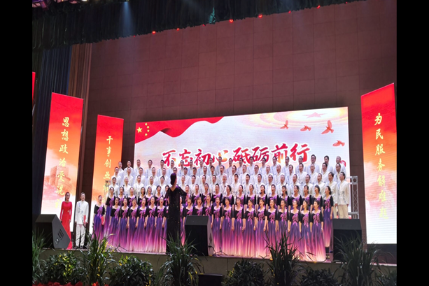 说明: C:\Users\DELL\Desktop\2019年合唱比赛.png